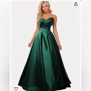 Bridesmaid/prom Strapless Ballgown. Corset Back. COLOR IS BLACK
